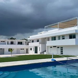 Stone Wall Residences Hotel